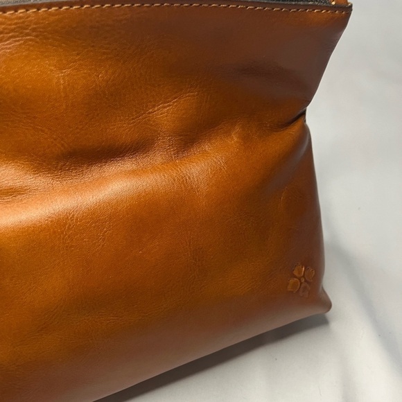 ✨HP - Patricia Nash Valerie Fold-Over Tool Embossed Leather Clutch Wristlet - Picture 5 of 9